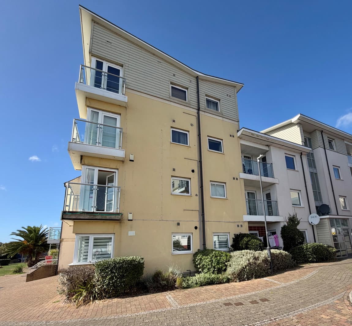 McKay Avenue, Torquay